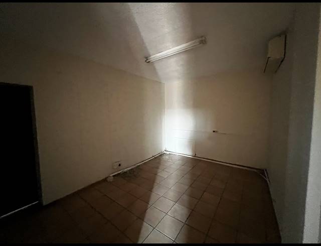 69M² OFFICE FOR SALE IN NELSPRUIT EXT 2